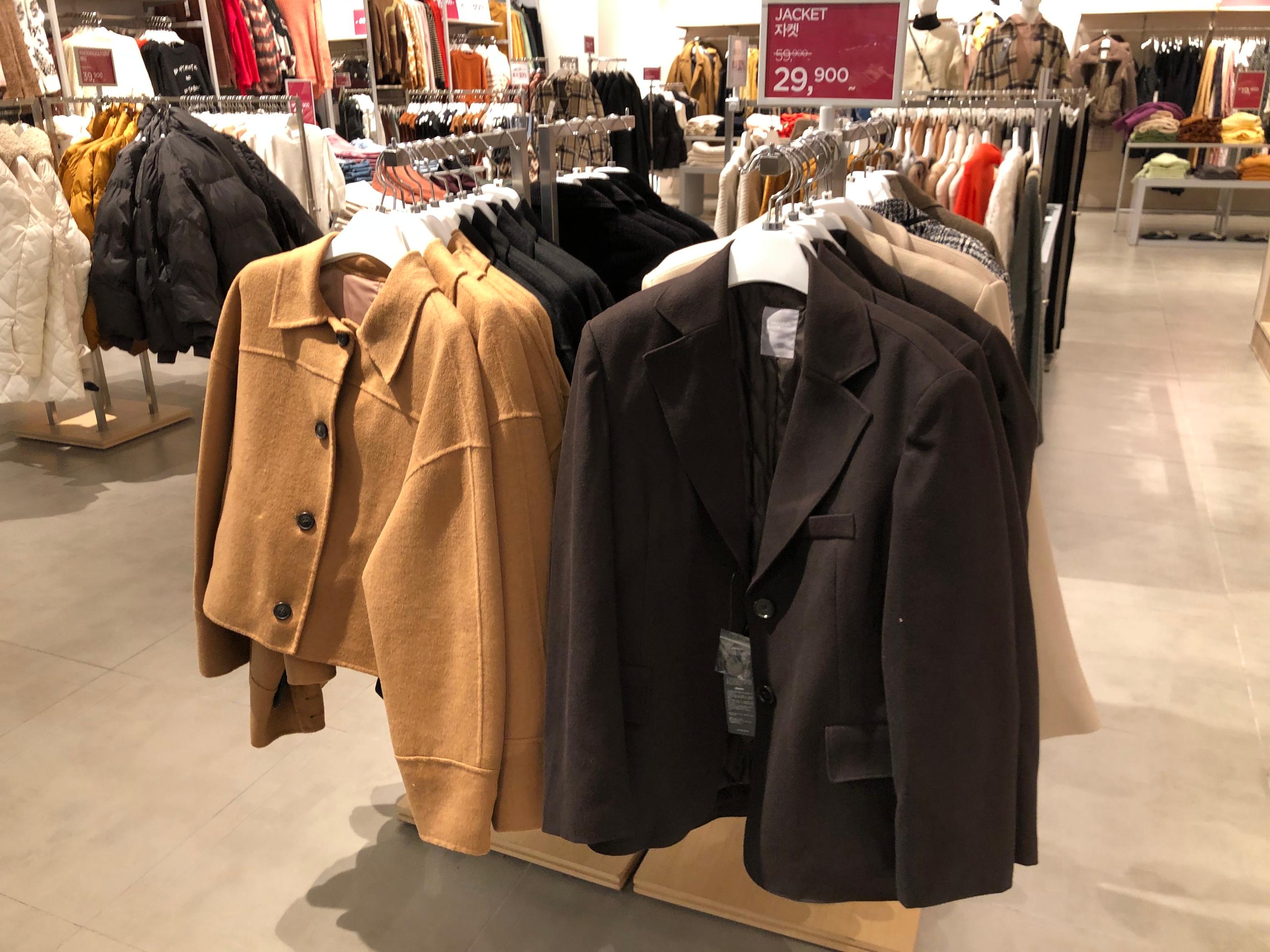 ลดราคาเหลือครึ่งเดียว! Mario Outlet ในโซล ราคาประหนึ่งอันเดอร์กราวน์ช้อปปิ้ง บอกได้คำเดียวว่าคุ้ม!